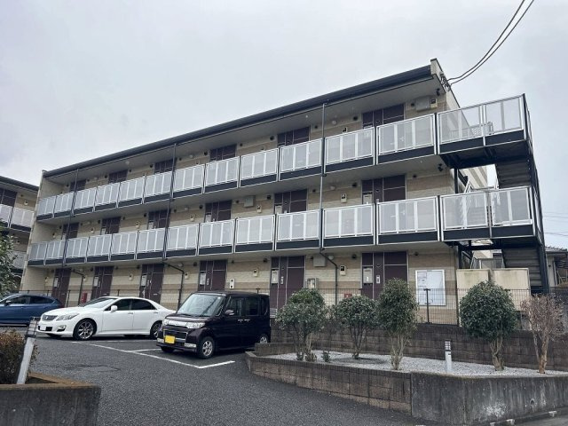 レオパレスコスモスカイの外観