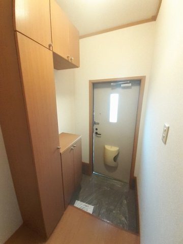 メロディハイム横入川Ｆの玄関
