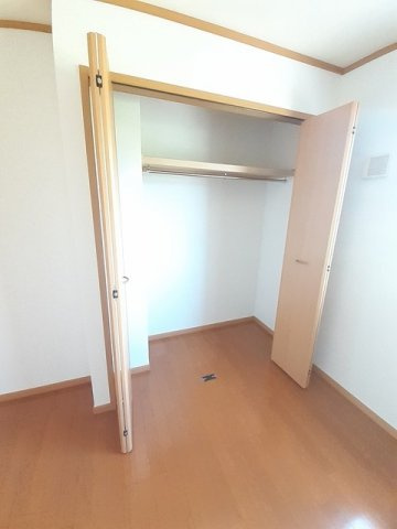 サンピエーノ高井Ａの収納