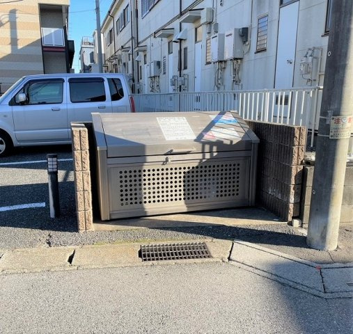 レオパレスボヌールⅡのその他|専用ゴミ置き場