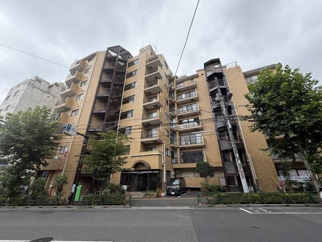 ライオンズマンション大山氷川町の外観