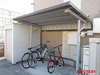 レオパレスいろはのその他|屋根付き駐輪場