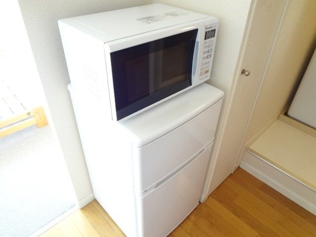 レオパレス清良のその他|冷蔵庫・電子レンジ完備