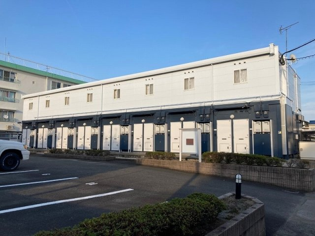 レオパレス雁ケ音の外観