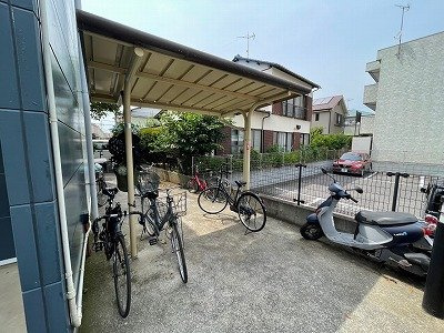 レオパレスアークのその他|駐輪場