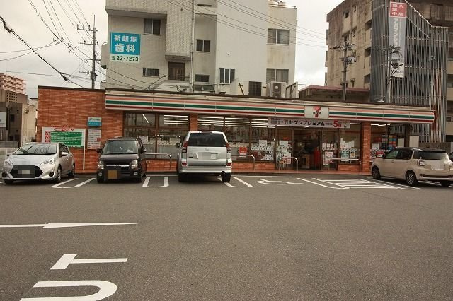 フローラル舞Ⅰの周辺|セブンイレブン飯塚市役所前まで750m