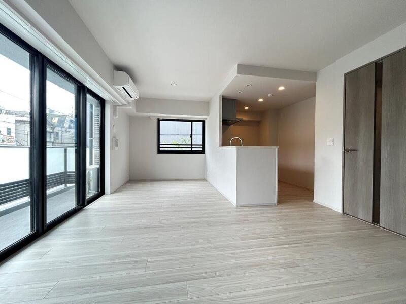 新宿区高田馬場３丁目の賃貸マンションの居間・リビング