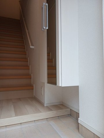 パイン　ビレッジの玄関