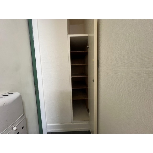 弁天ロイアルビルの内装