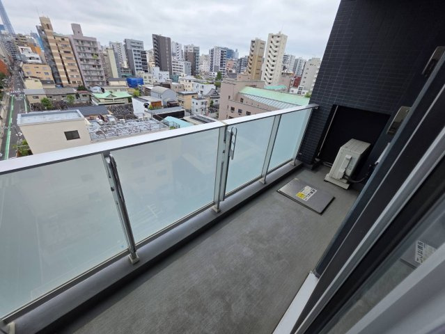 台東区東上野６丁目の賃貸マンションのバルコニー