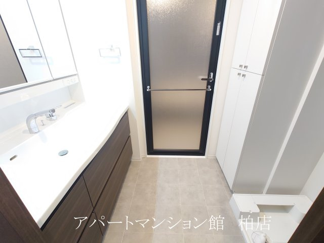 リラッサーレの洗面所|※別号室参考写真です ※現況優先
