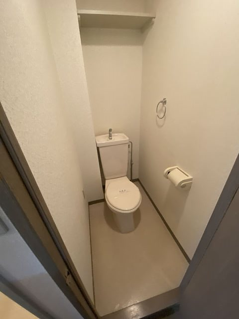 尼崎市塚口町１丁目の賃貸マンションのトイレ