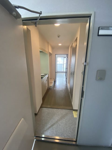 尼崎市塚口町１丁目の賃貸マンションの玄関