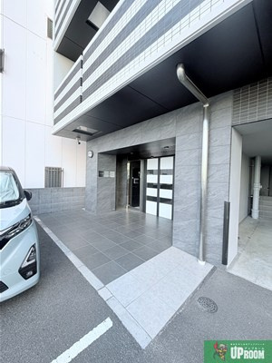 古出来エンブルコートのエントランス
