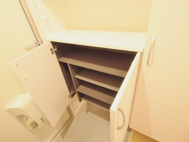 アンジュール宮の町の玄関