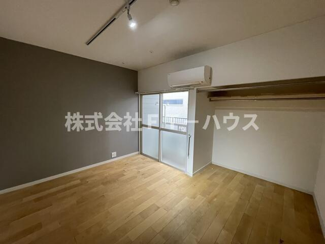 サニーライフ市川の居間・リビング