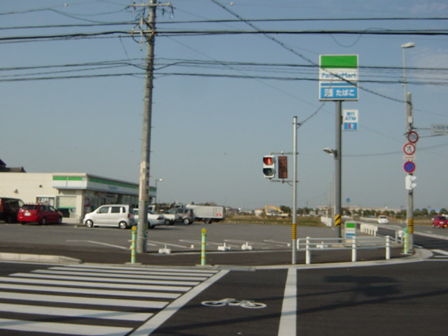 【周辺】 | Ｔ　スクエア | ファミリーマート安城大岡町店まで595ｍ