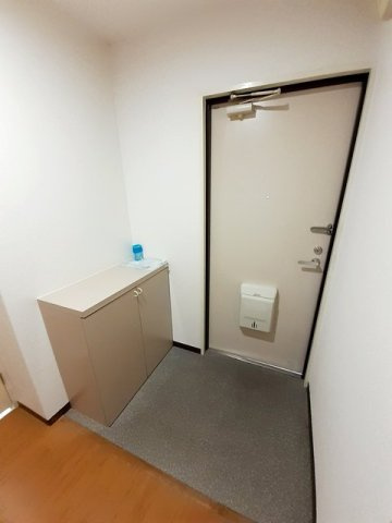 ルミエール大田の玄関