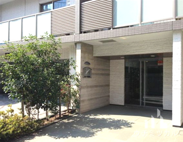 豊島区池袋４丁目の賃貸マンションのエントランス
