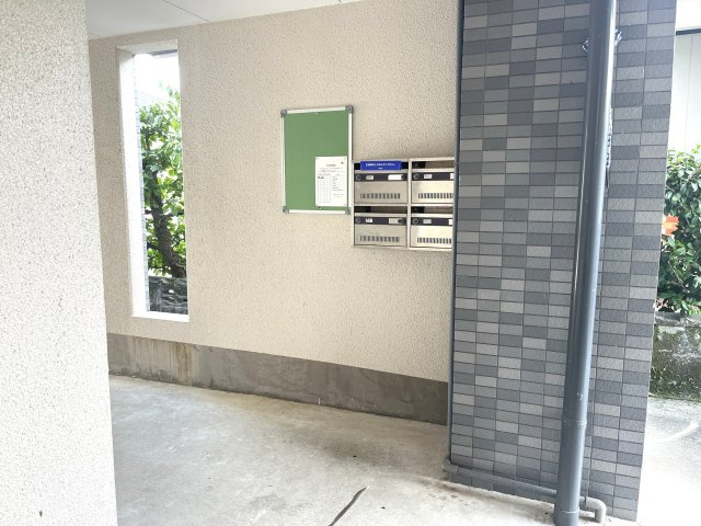 高田グランドマンションのエントランス