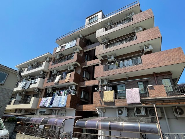 モンレーヴ大町のエントランス
