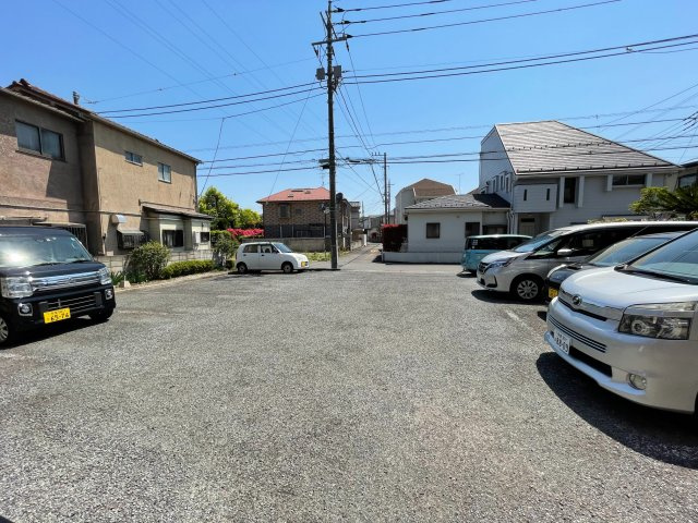 モンレーヴ大町の駐車場