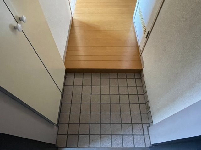モンレーヴ大町の玄関
