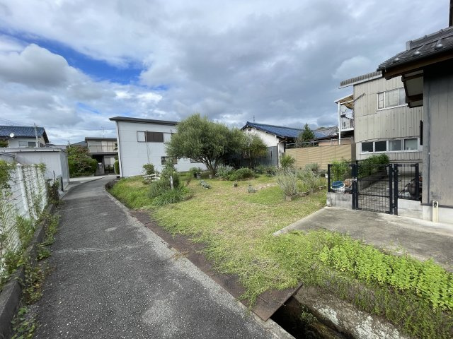 丹波篠山市西町の中古一戸建の庭