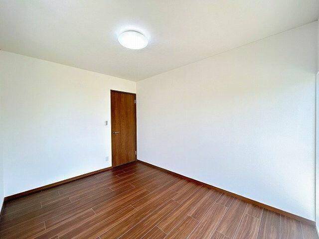 磐田市東平松の中古一戸建|２階南西側洋室（２）