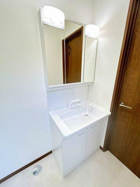 磐田市東平松の中古一戸建|洗面台