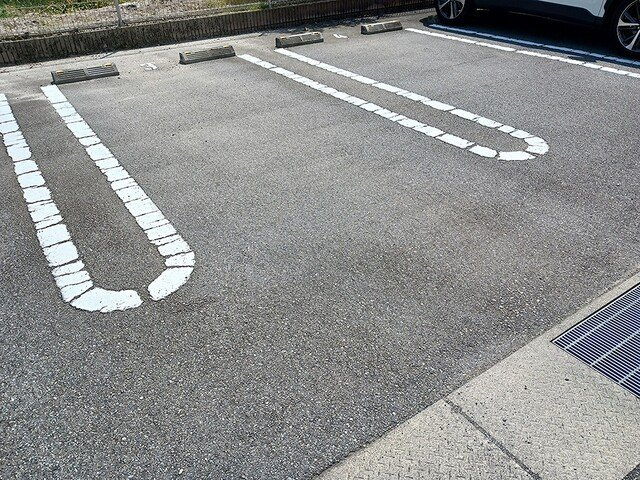 ボニートⅡの駐車場