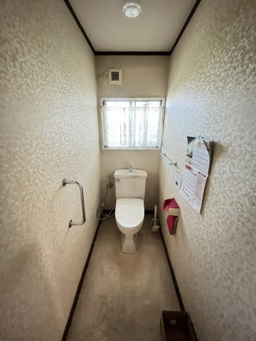 中古住宅　牛牧のトイレ