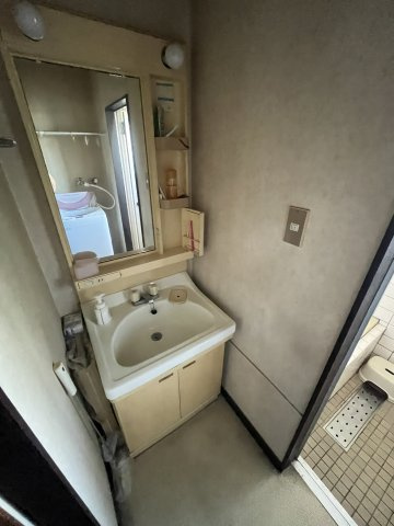 中古住宅　牛牧の洗面所