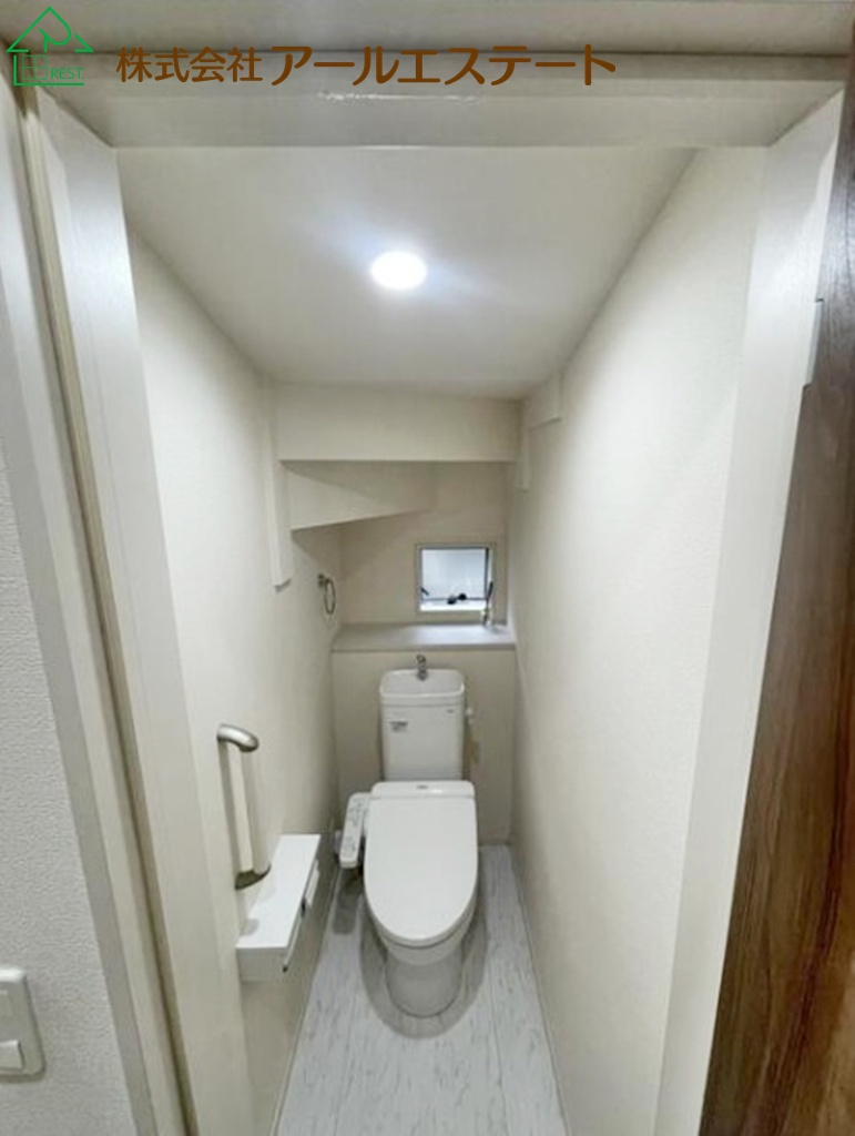 姫路市大寿台2丁目　　中古戸建のトイレ