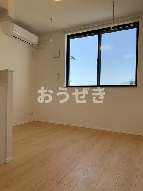 ソルナクレイシア成増Ⅱの居間・リビング