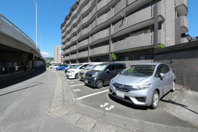 シャトレ天拝の駐車場|別号数タイプ