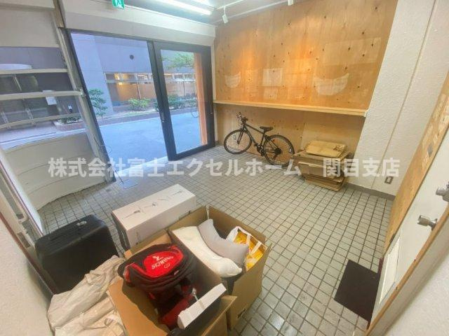 北浜　店舗ビルの内装