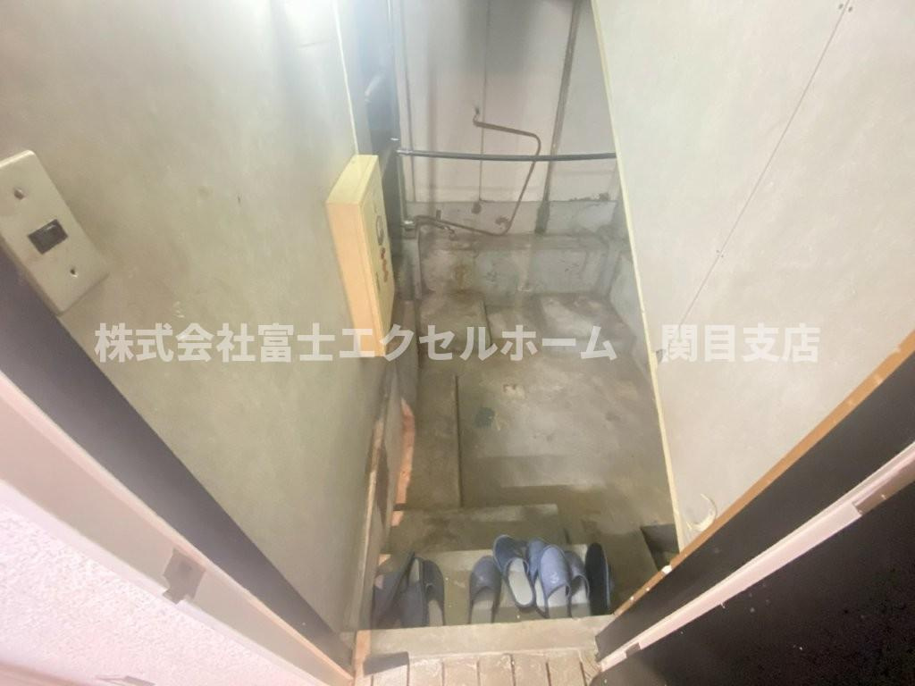 北浜　店舗ビルの収納