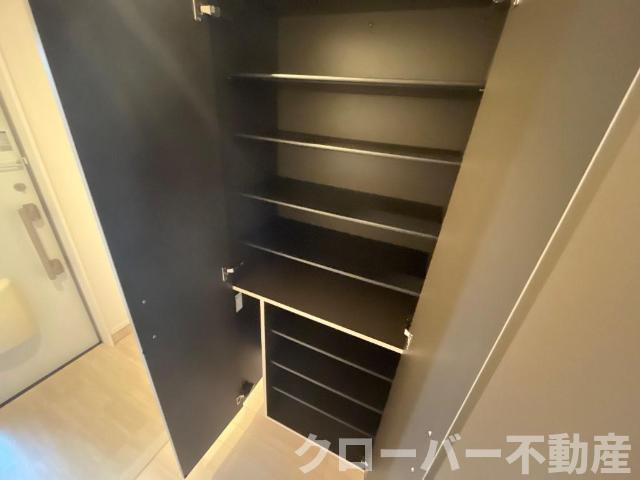 ヴィヴァーチェの収納|靴箱