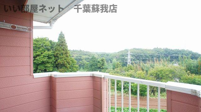 アバンサールのバルコニー|開放的で明るい空間を演出してくれるバルコニーです