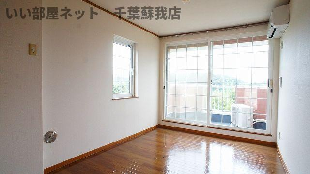 アバンサールの居間・リビング|ゆったり過ごせる居間です