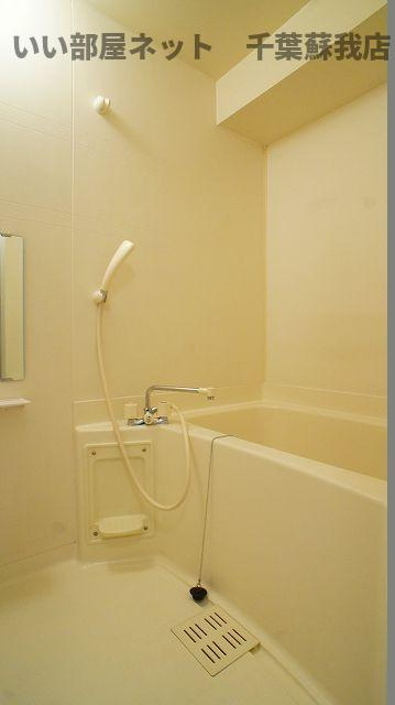アバンサールの浴室|コンパクトで使いやすいお風呂です
