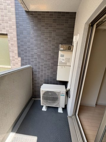 アドバンス心斎橋グランガーデンのバルコニー