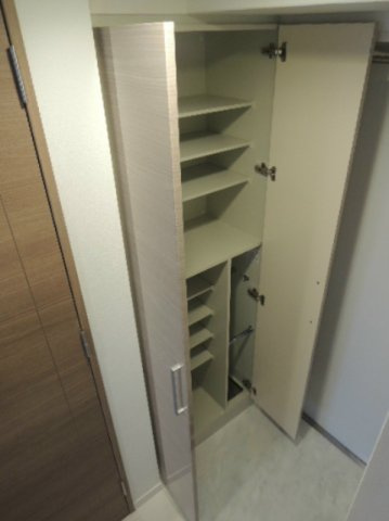 ファーストレジデンス三宮EASTの収納