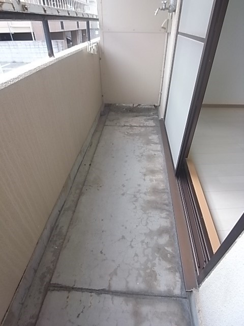 ときわ神田ハイツのバルコニー