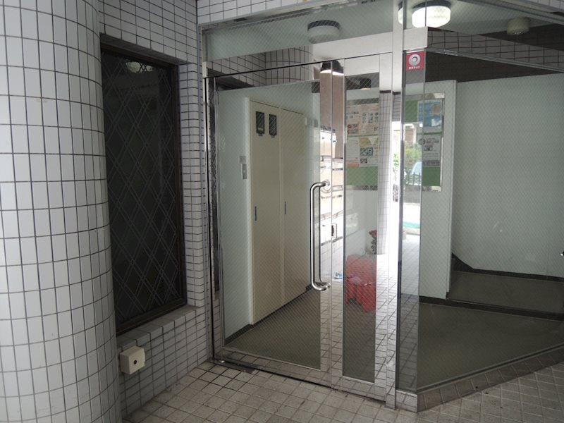 ロイヤルメゾン王子公園の外観