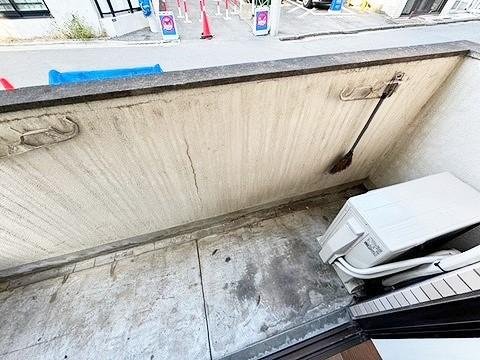 瑞鶯ハイツのバルコニー|お洗濯にも便利なバルコニー付き
