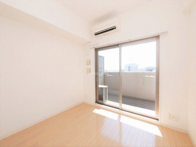 大阪市西区南堀江４丁目の賃貸マンションの居間・リビング