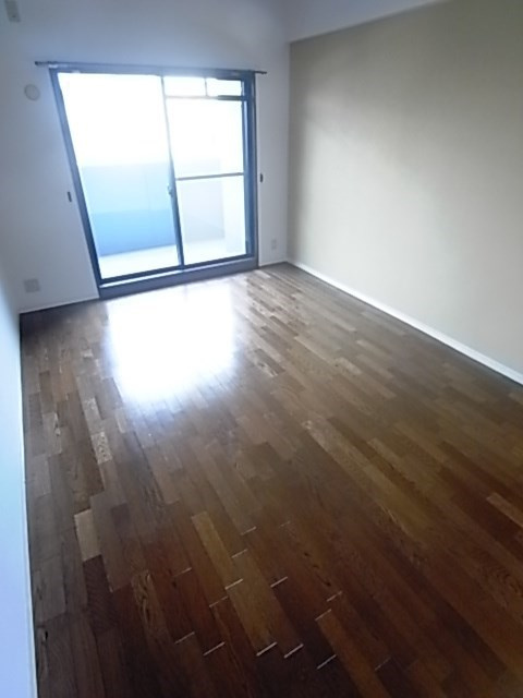 エスリード夙川東の居間・リビング