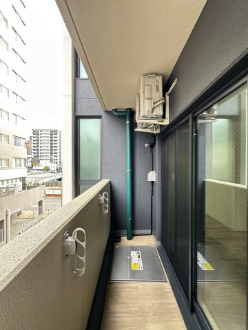 ドゥーエ南堀江（旧：アルティザ南堀江）のバルコニー
